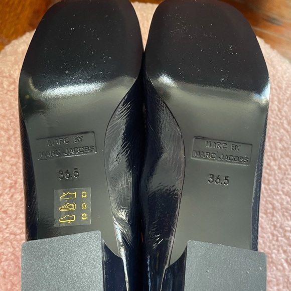 Marc by Marc Jacobs paren navy/red square toe shoes - Picture 12 of 12